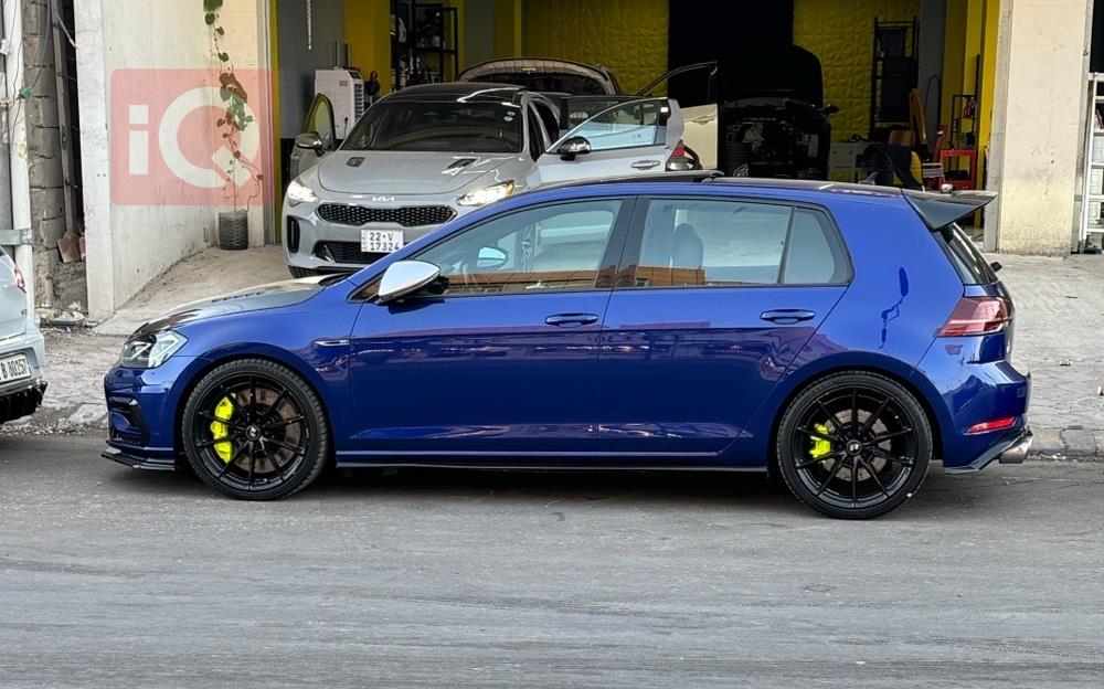 Volkswagen Golf R